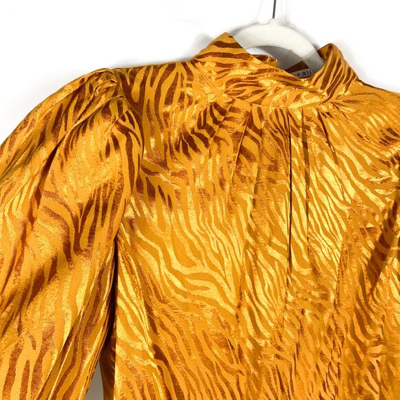 Alice + Olivia‎ Annabelle Top Autumn Gold Mock Satin Neck 3/4 Puff Sleeve Sz S - Picture 3 of 9